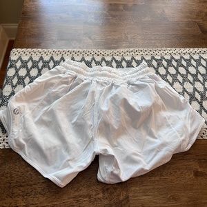 Lululemon Hotty Hot Shorts 4” Low Rise